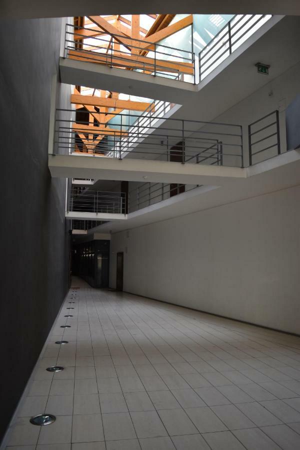 Architect-Designed Loft In A Historic Hilltop Neighborhood ลิสบอน ภายนอก รูปภาพ