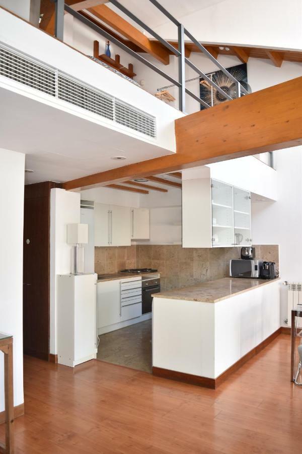 Architect-Designed Loft In A Historic Hilltop Neighborhood ลิสบอน ภายนอก รูปภาพ