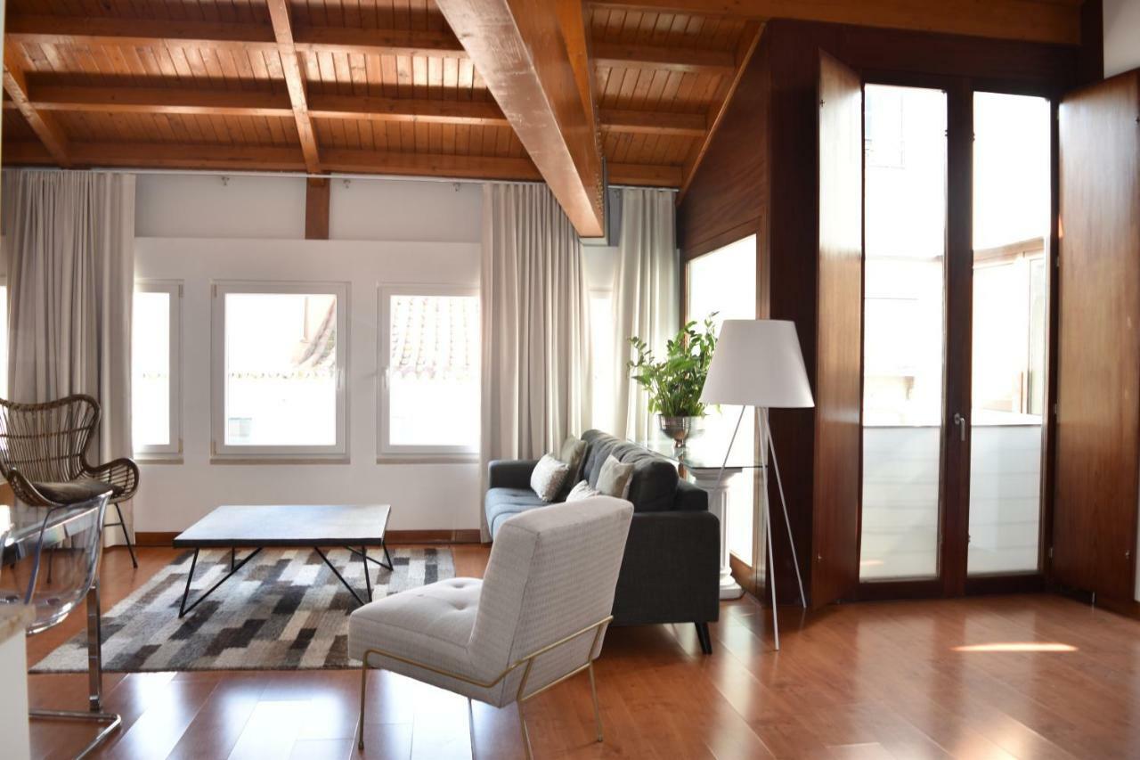 Architect-Designed Loft In A Historic Hilltop Neighborhood ลิสบอน ภายนอก รูปภาพ